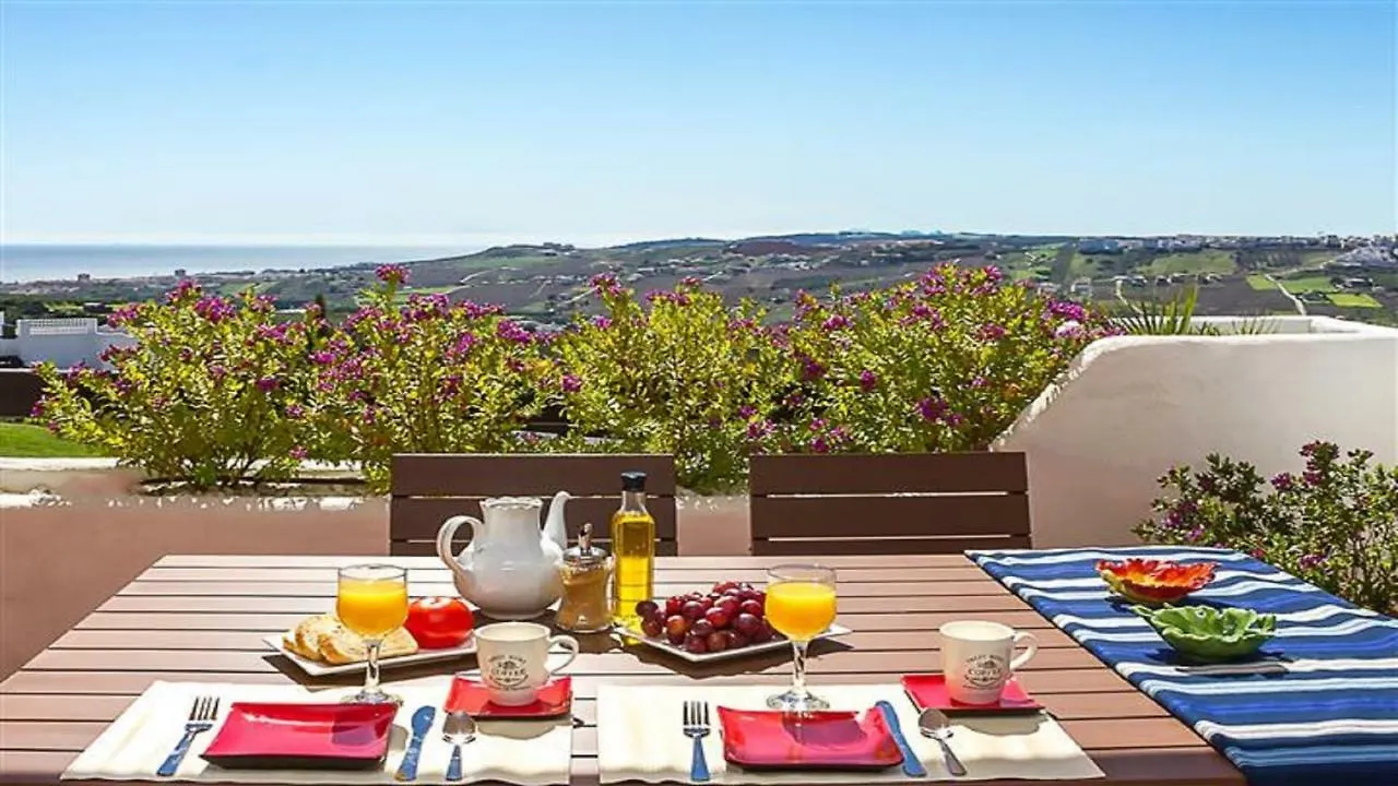 Augusta Sunshine Sea & Golf Apartment Casares Spain